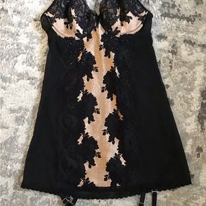 Victoria’s Secret Bustier Corset Lace Garter Basque Lingerie.